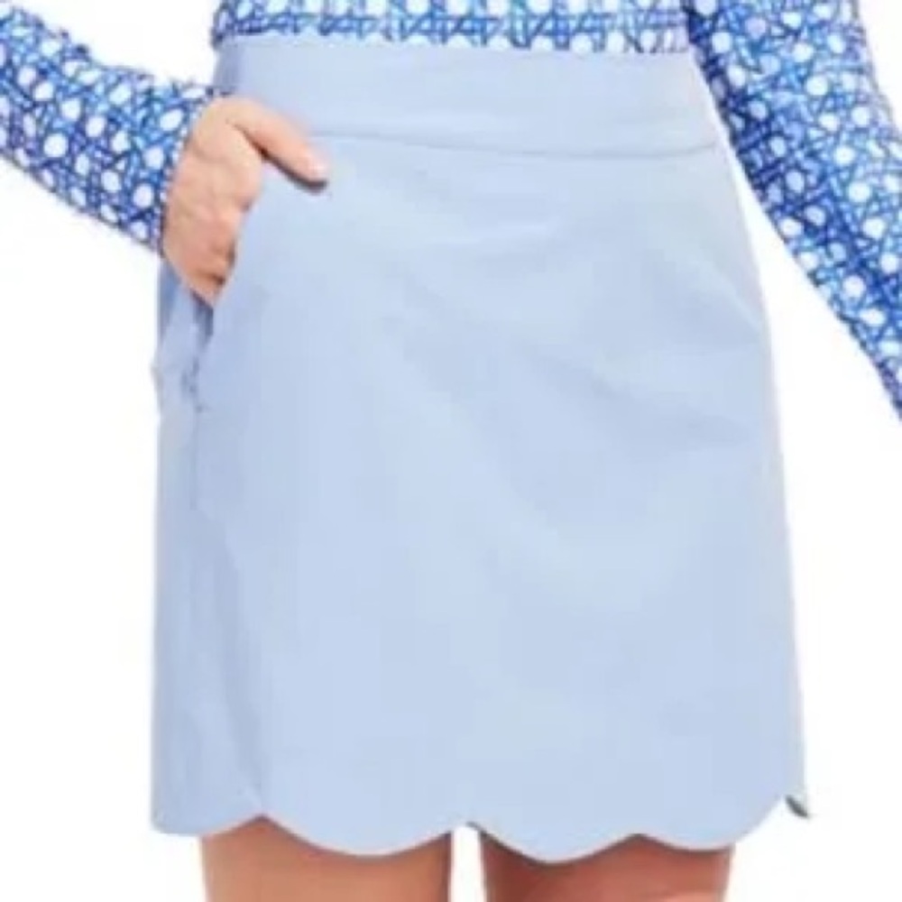 Vineyard Vines Solid Scallop 17” Active Skirt/ Sk… - image 1